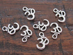 20 Charms - Silver tone yoga meditation om metal charms beads - BD459