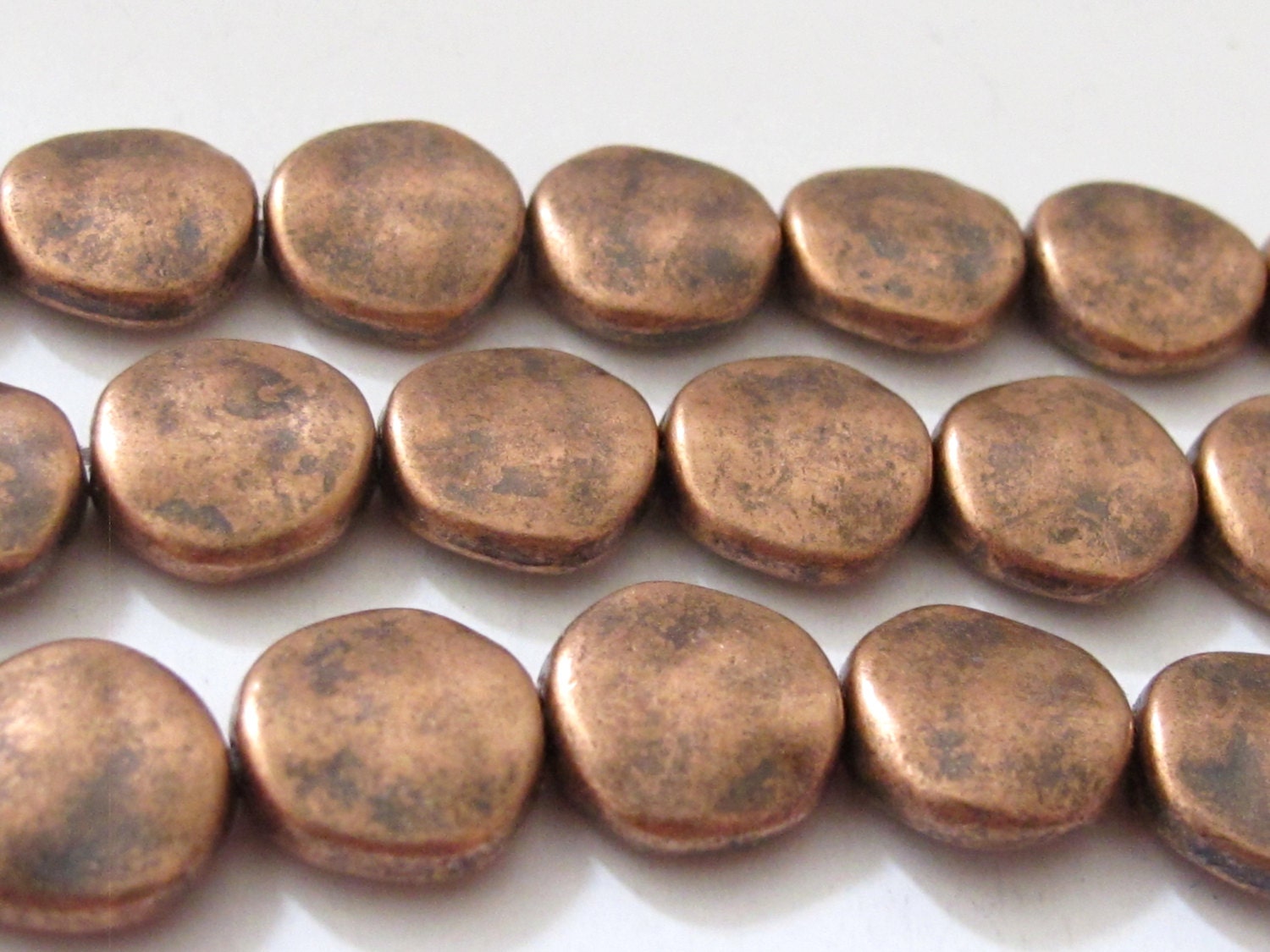 10 beads - Rustic look copper finish flat disc metal beads - BD507
