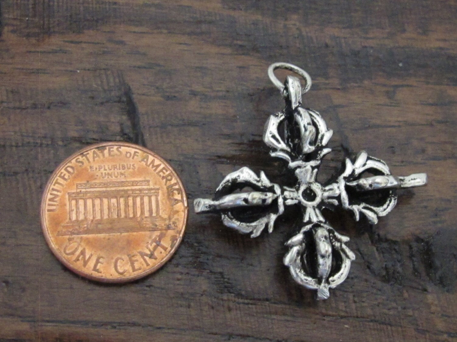Tibetan double dorje vajra pendant - CP045