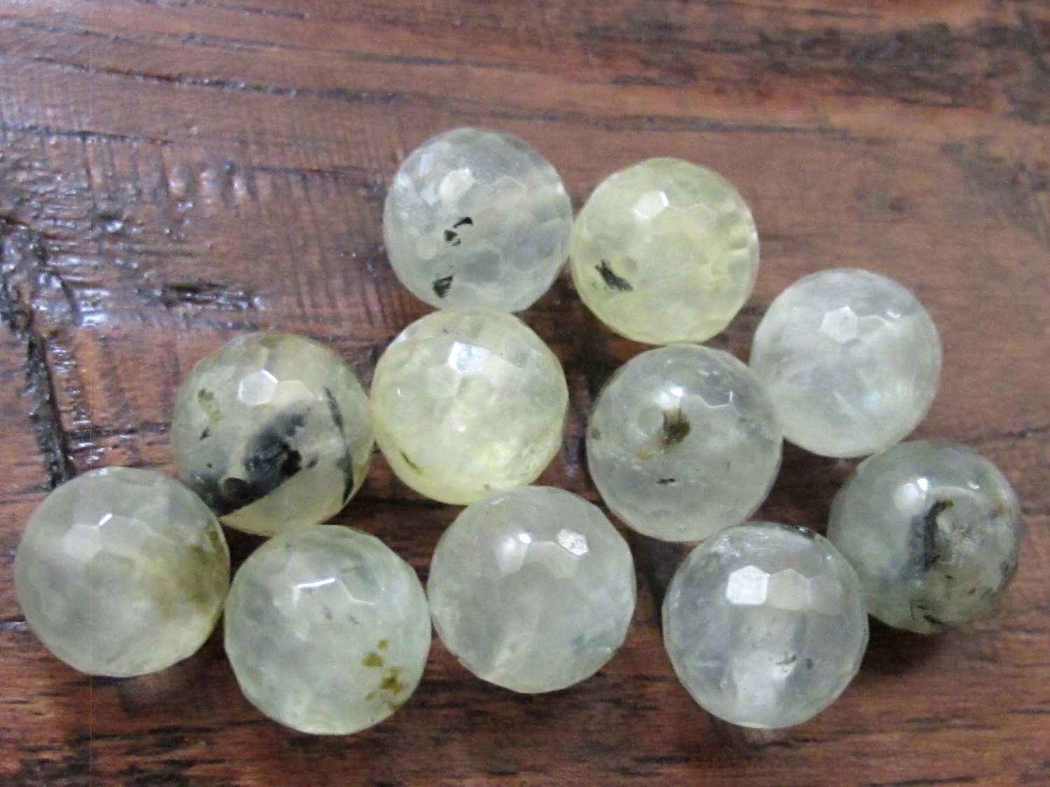 10 BEADS - Faceted Natural Prehnite gemstone beads 10 mm size green color - GM244A