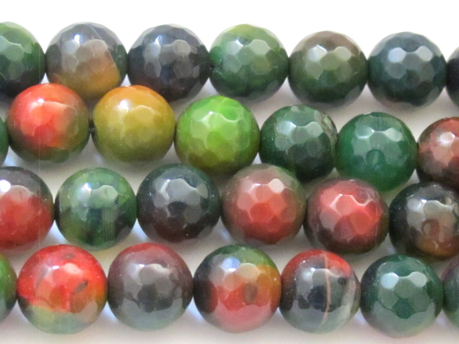 10 BEADS - 10 mm size Microfaceted Forest Green agate beads - GM274