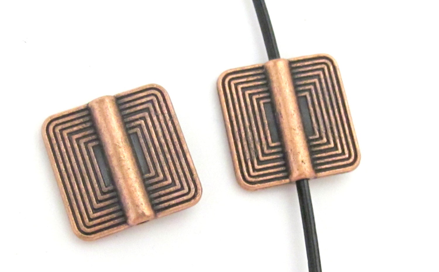 4 beads - Ethnic tribal Copper color finish metal beads concentric squares design - BD190