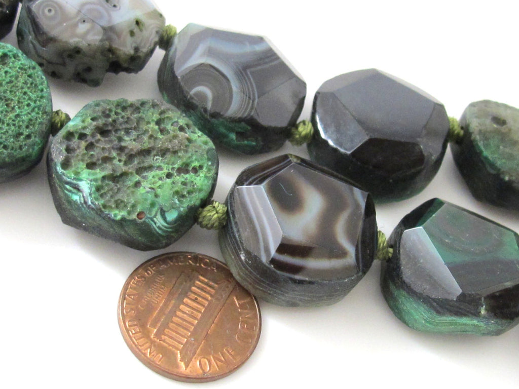 1 BEAD - Large size oval reversible Green color Natural rough agate coin slab beads and facet cut smooth on reverse side - GM289C
