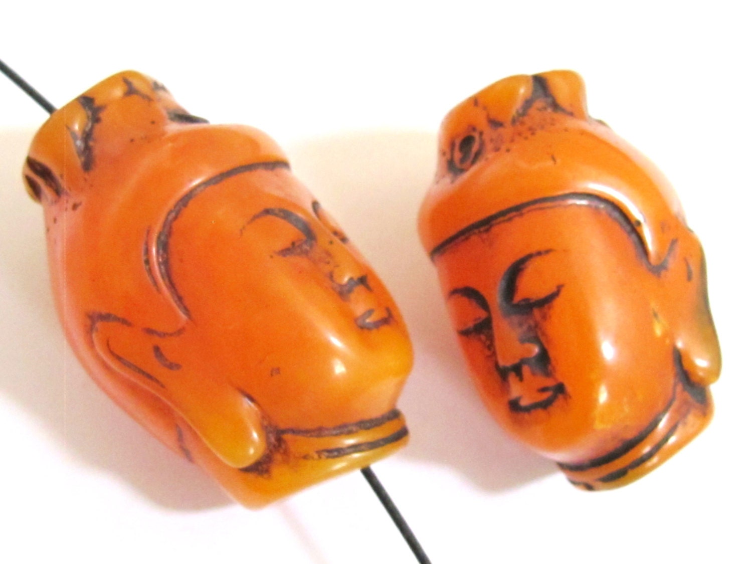 1 Large thick Tibetan Resin Buddha bead – Nepal Buddhist Jewelry Making Supply – Mala making Focal Bead - Decor BD561B
