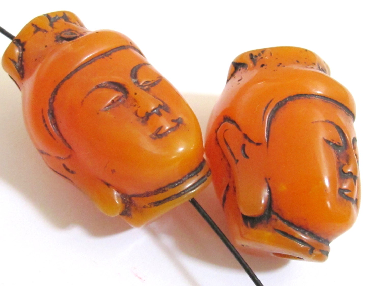 1 Large thick Tibetan Resin Buddha bead – Nepal Buddhist Jewelry Making Supply – Mala making Focal Bead - Decor BD561B