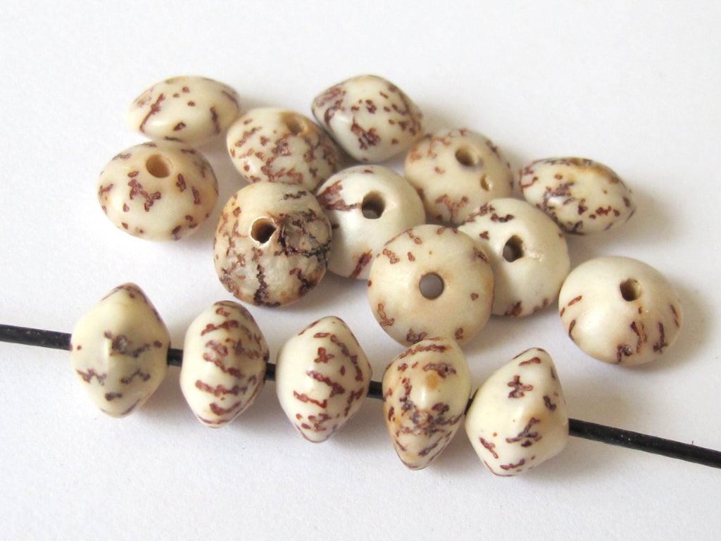 10 BEADS - Natural salwag palmwood seed beads rondelle saucer shape - NB114
