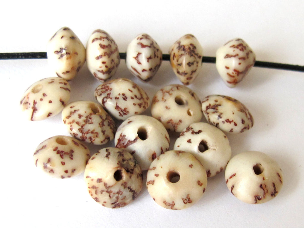 10 BEADS - Natural salwag palmwood seed beads rondelle saucer shape - NB114
