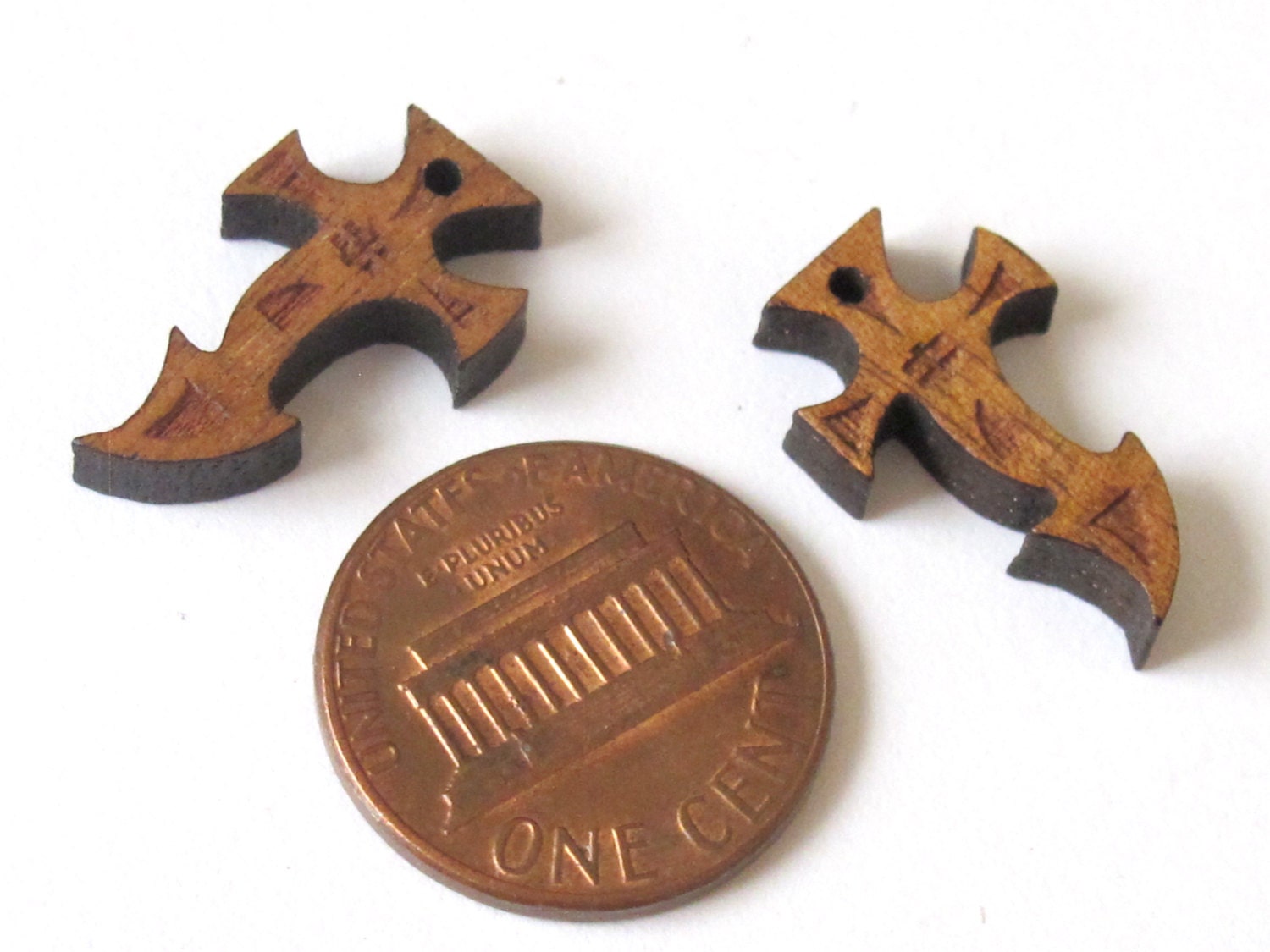 2 pieces - Small size Mahogany wood laser engraved charm pendant beads - NB115A