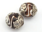 1 BEAD - Thick Tibetan silver capped batik dzi design bone bead - BD568