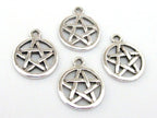 10 Pieces -Star round silver tone disc charms - BD571