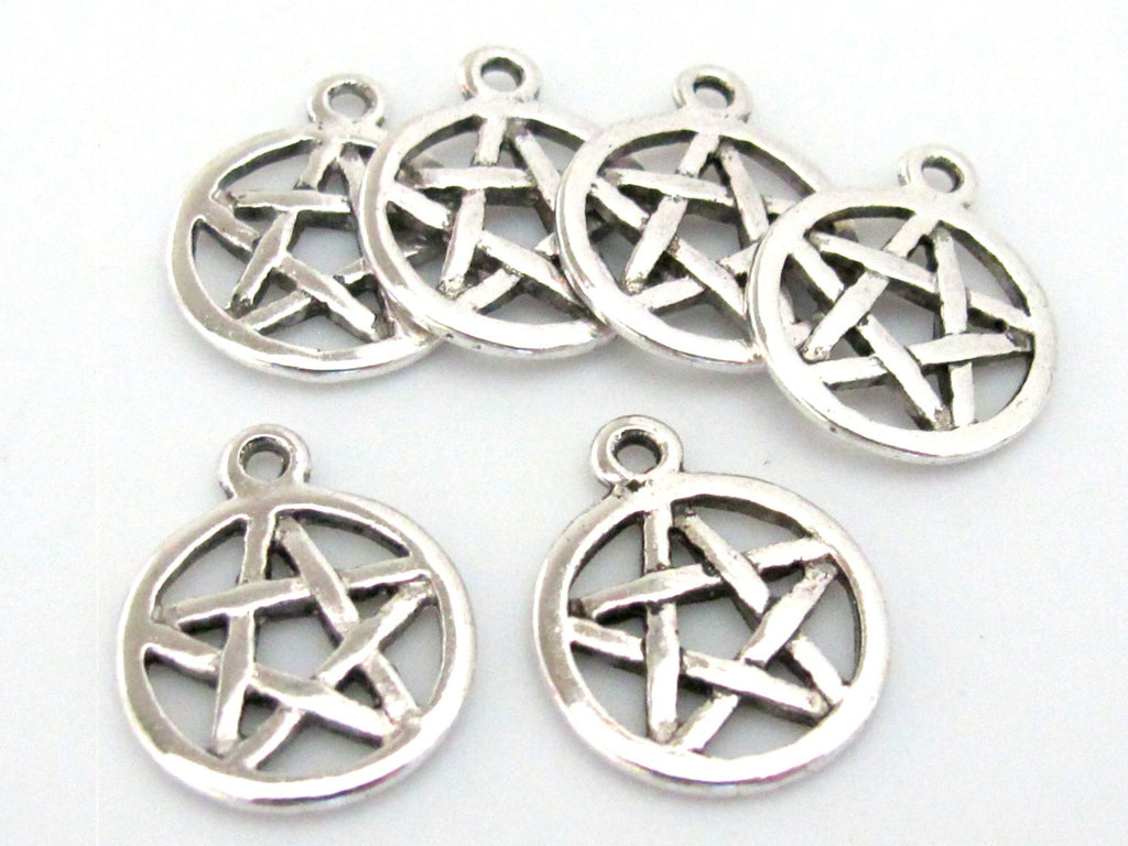 10 Pieces -Star round silver tone disc charms - BD571