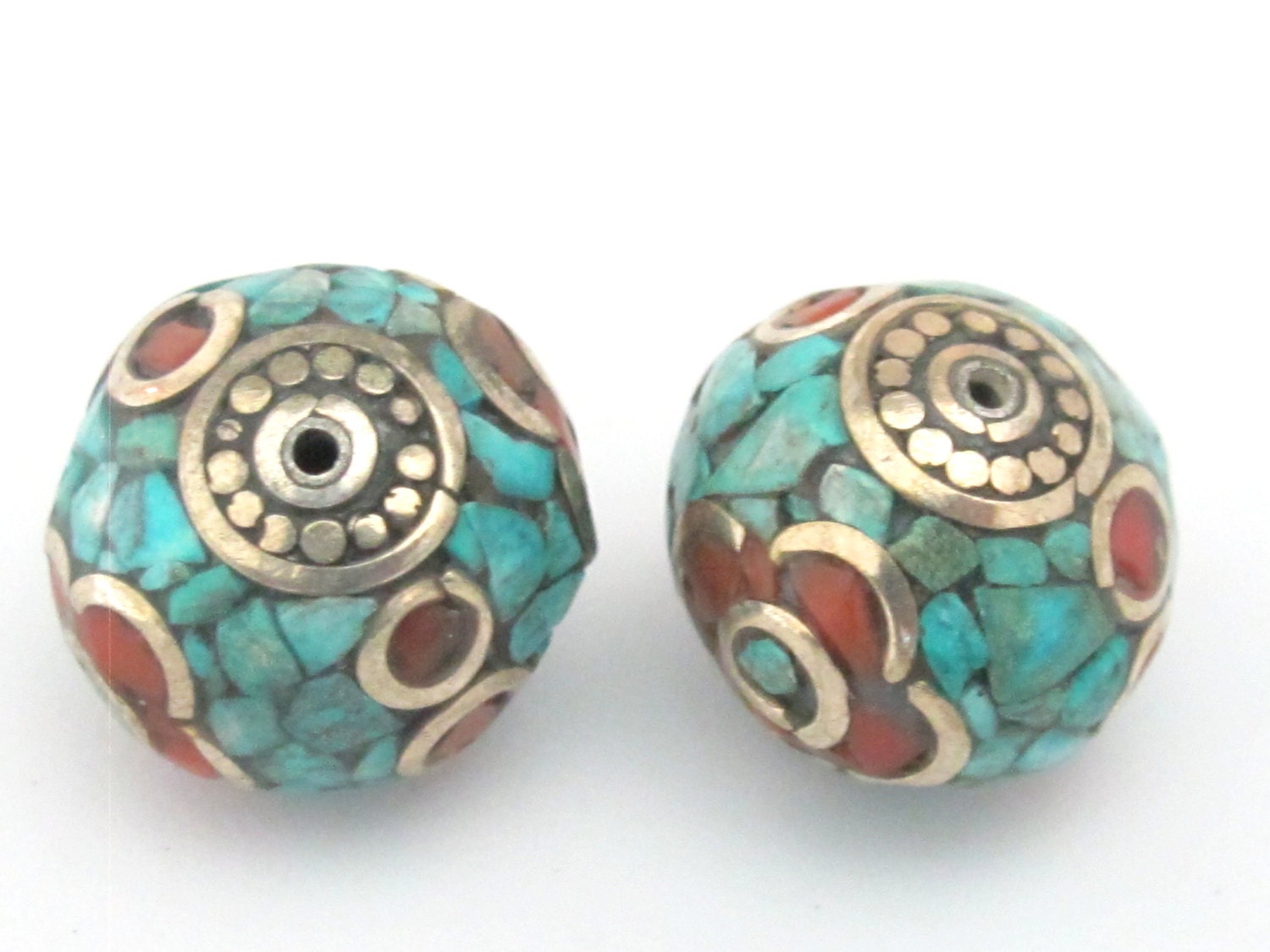 1 BEAD - Thick rondelle nepalese bead - BD078B