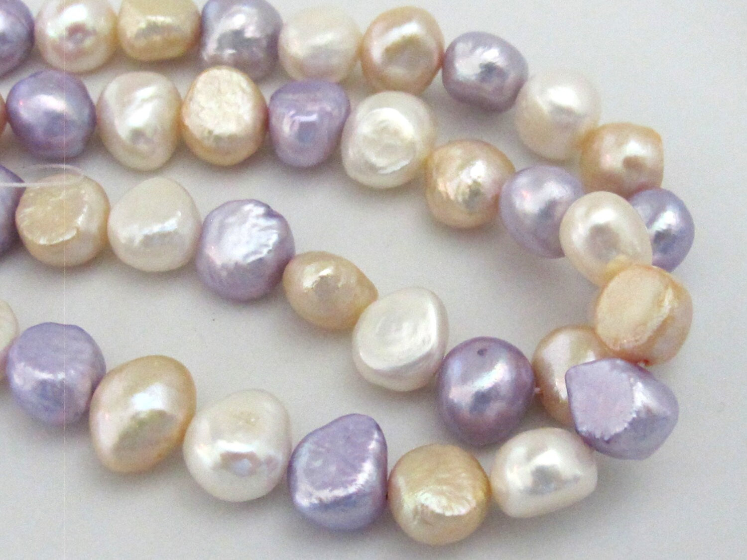 1 Full Strand - Lilac champagne and white color genuine freshwater potato pearls 16 inches - PL023