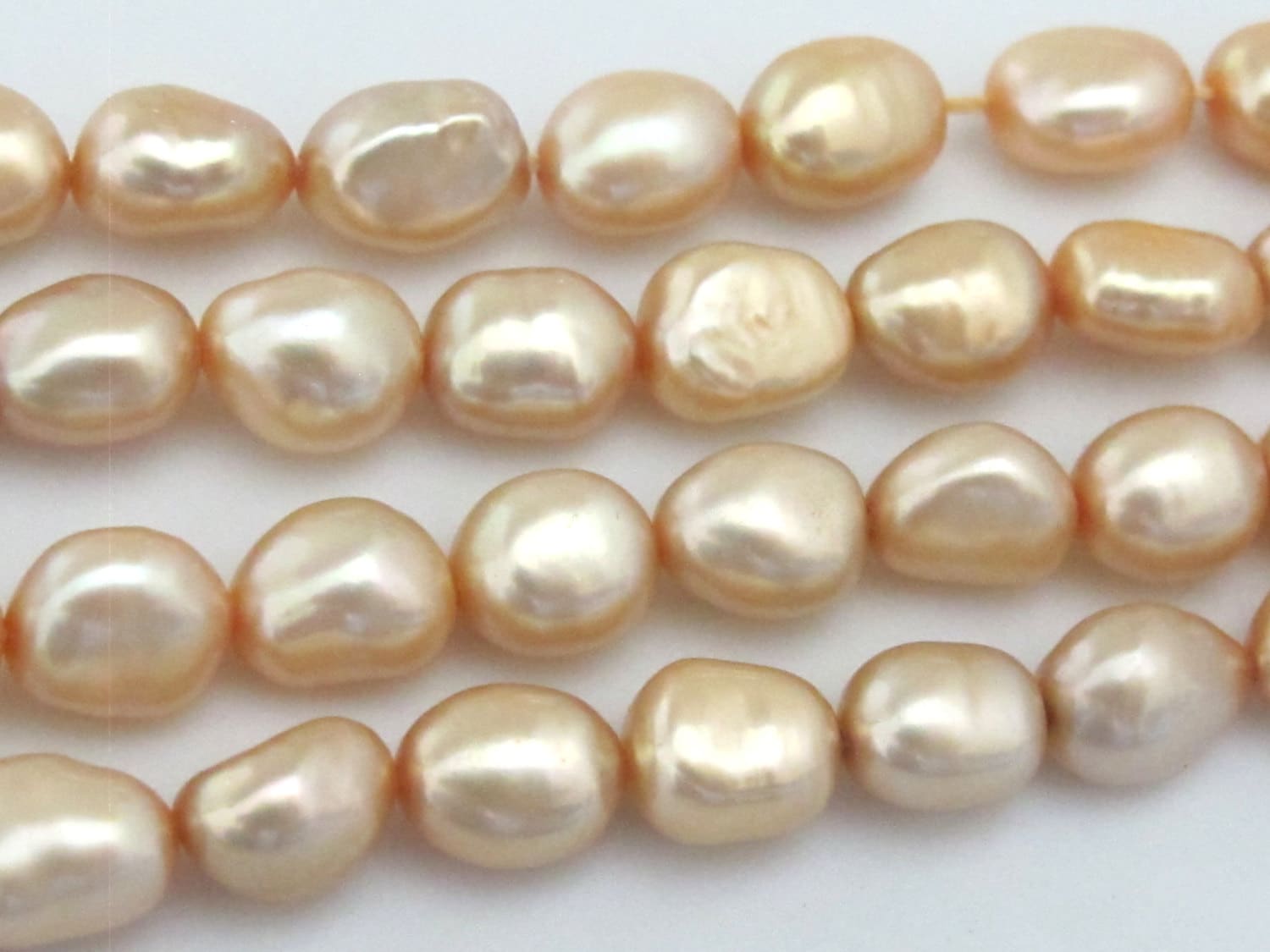 20 BEADS - Lustrous champagne color genuine freshwater cultured pearls - PL028