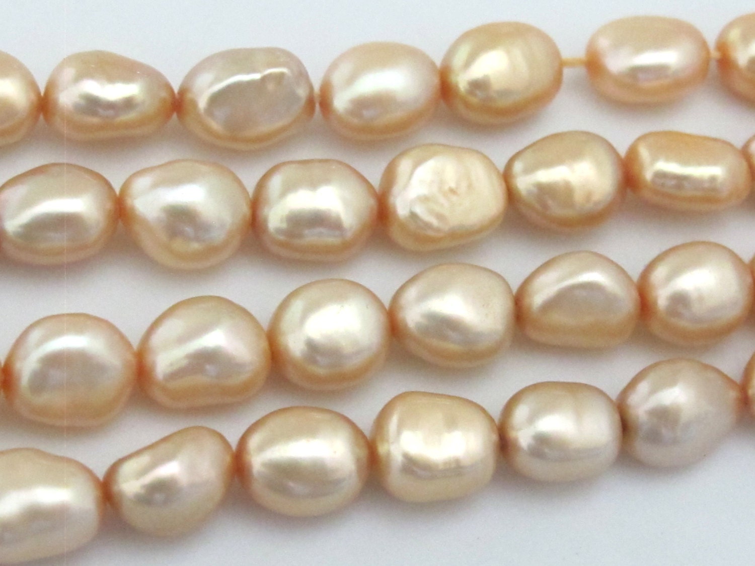 20 BEADS - Lustrous champagne color genuine freshwater cultured pearls - PL028