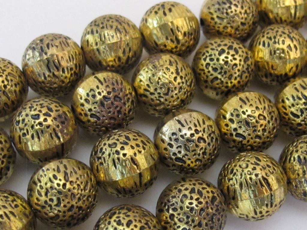 2 BEADS - Antiqued Gold finish hammered look thick round solid metal beads 12mm - BD579