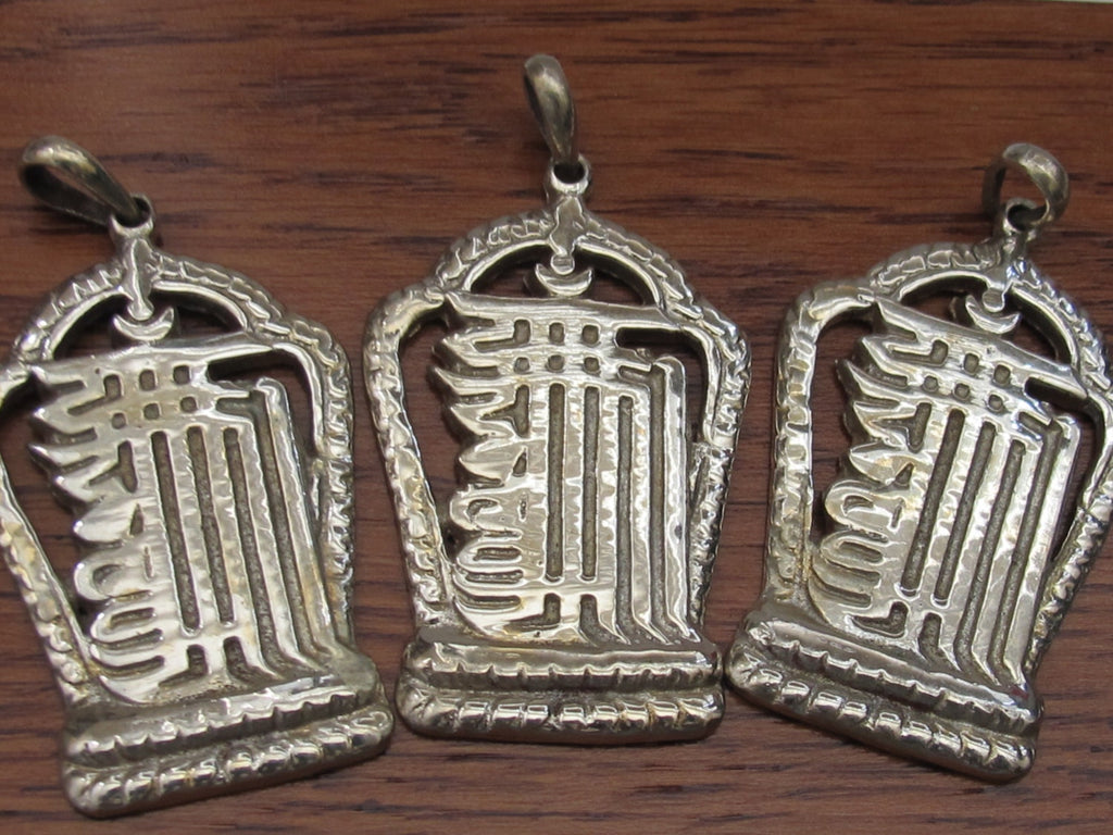 Tibetan silver kalachakra mantra pendant - 1 pendant - CP048