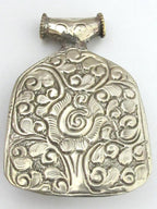 Beautiful Tibetan antiqued silver finish cream white Buddha pendant with floral repousse on reverse - PM201D