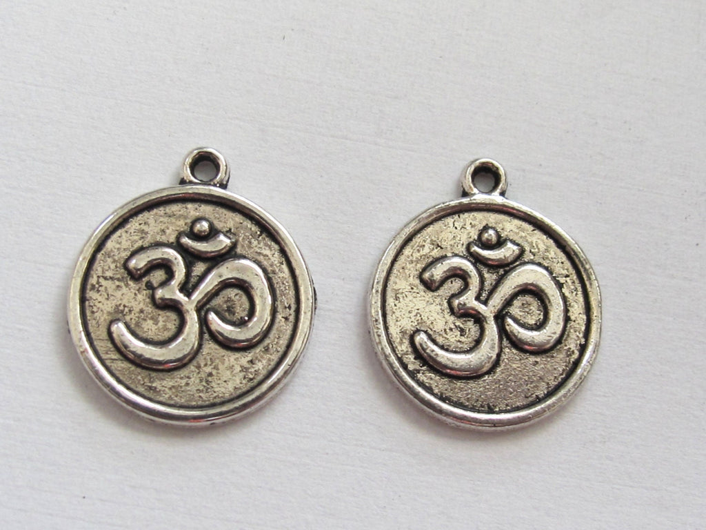 8 pieces - silver tone yoga meditation om metal disc charms beads - BD589