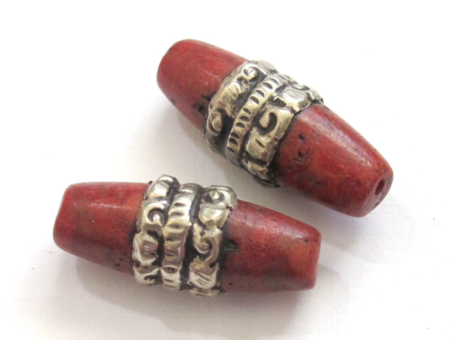1 BEAD - Tibetan coral bead encased in tibetan silver band - BD591A