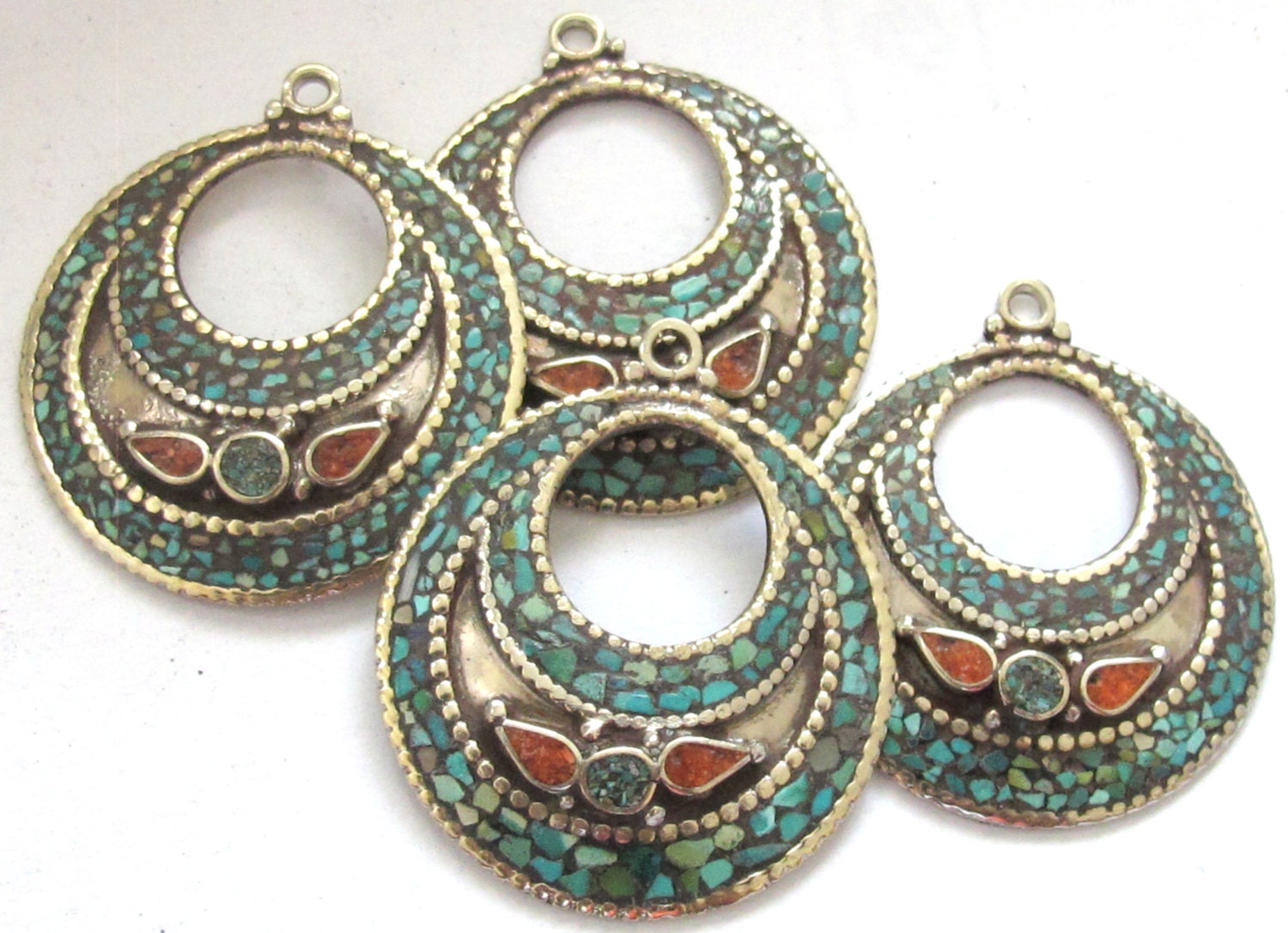 2 pieces - Ethnic Oval disc Tibetan silver charm pendant discs with turquoise inlay - PM239