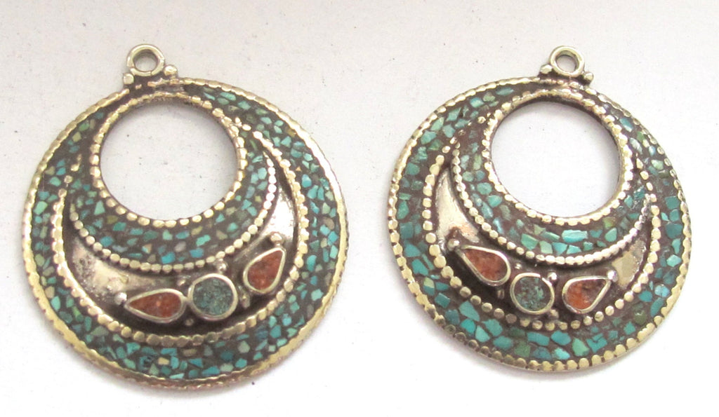 2 pieces - Ethnic Oval disc Tibetan silver charm pendant discs with turquoise inlay - PM239