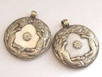 Ethnic Nepal pendant - Tibetan pendants - Exotic naga conch shell Tibetan silver double Dragon pendant - handmade in Nepal - PM245