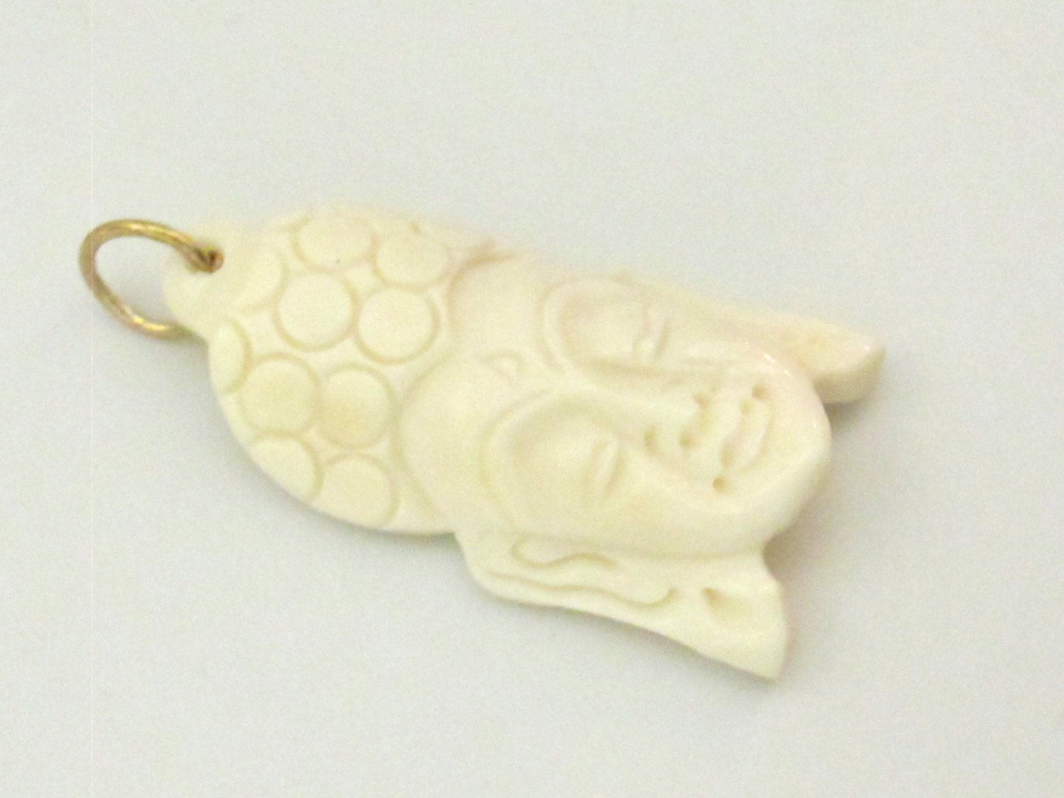 1 Pendant - Carved White cream color carved Buddha face cattle recycled cattle bone pendant - PB083