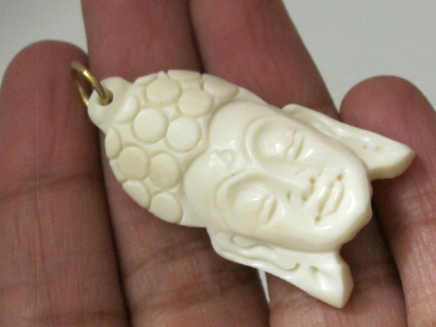1 Pendant - Carved White cream color carved Buddha face cattle recycled cattle bone pendant - PB083