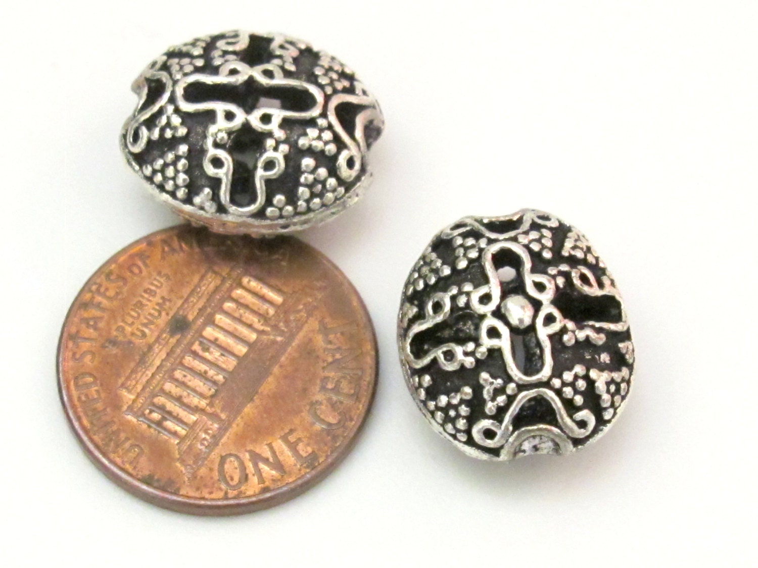 2 BEADS - Thick oval shape Sterling silver plated cross design bead - BD603B