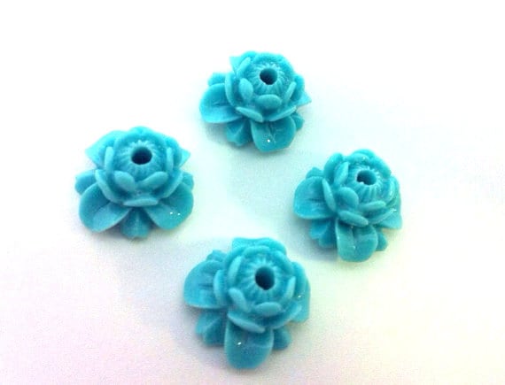 Blue lotus flower resin beads - 2 beads - BD446B
