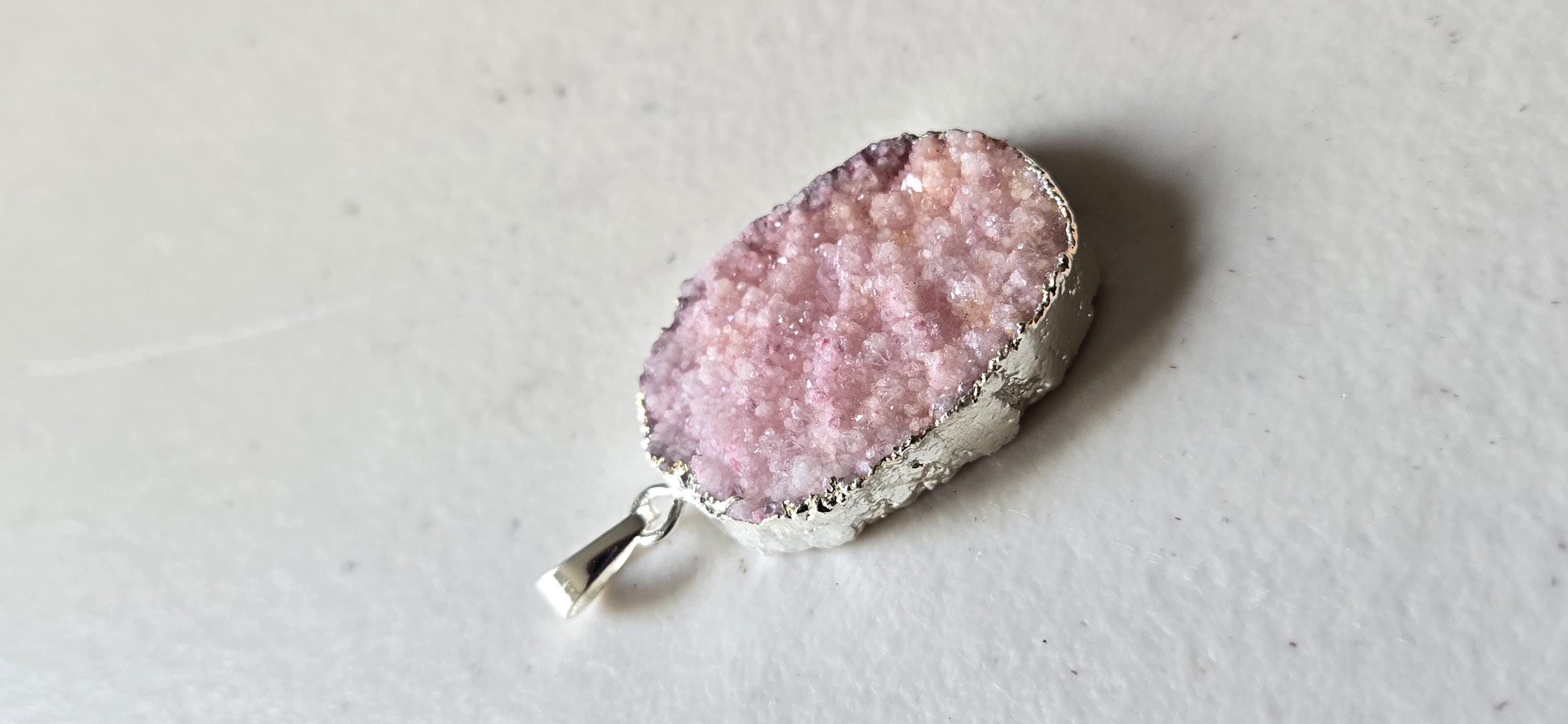 Pink quartz shimmer Druzy agate geode silver edged pendant - SP020E