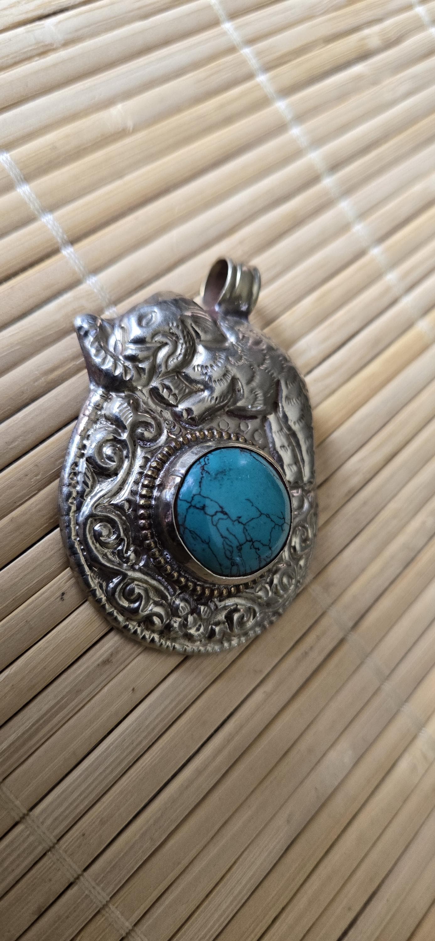 Tibetan silver repousse elephan inlaid with turquoise phoenix carving on reverse side Nepal pendants - PM278H