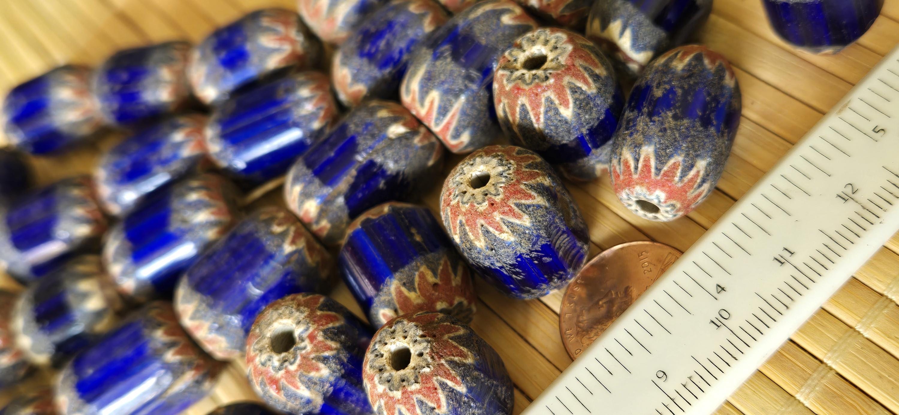 6 beads - Vintage large big size old glass beads from Nepal - BD944C
