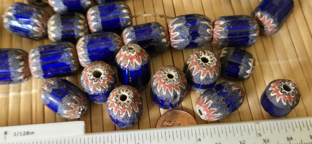 6 beads - Vintage large big size old glass beads from Nepal - BD944C
