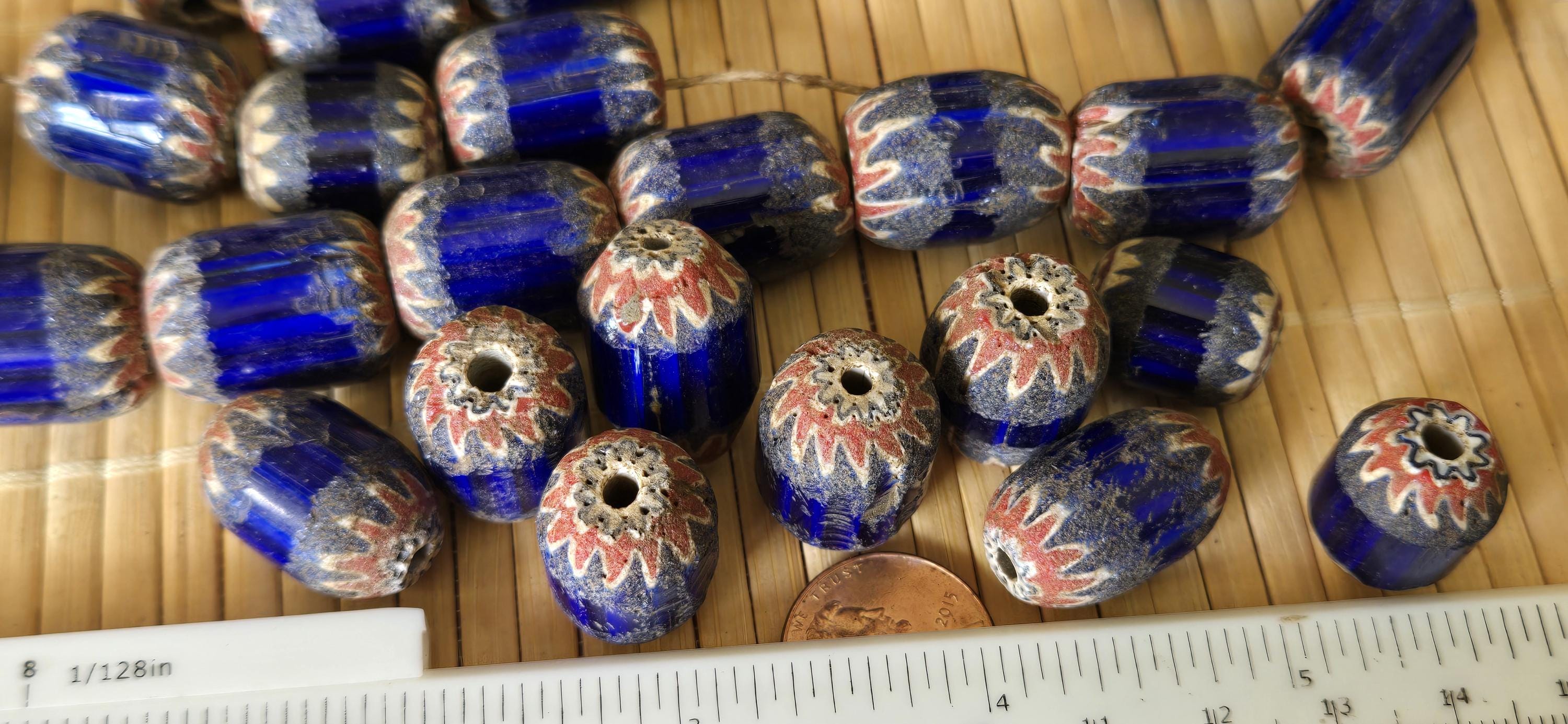 6 beads - Vintage large big size old glass beads from Nepal - BD944C