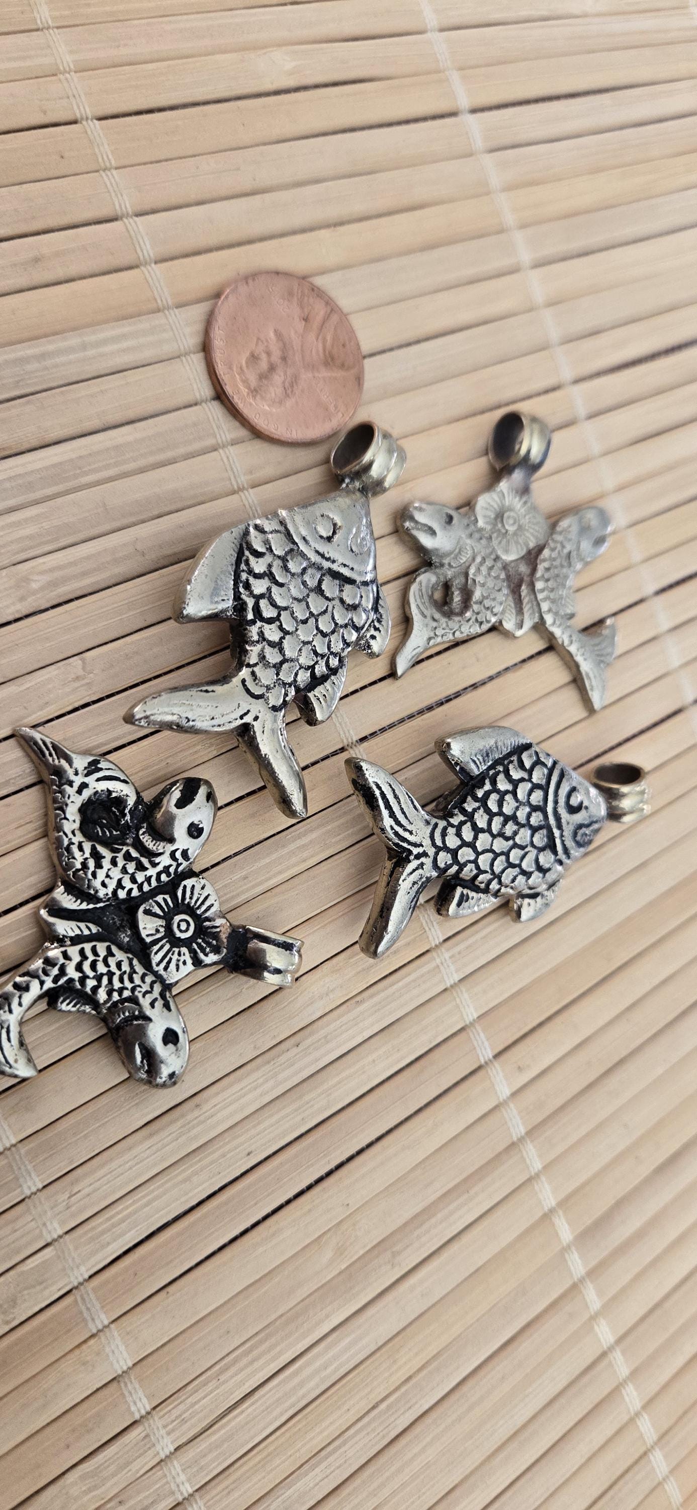 4 Pendants - Dual sided Tibetan antiqued silver finish fish pendants from Nepal - PM275B