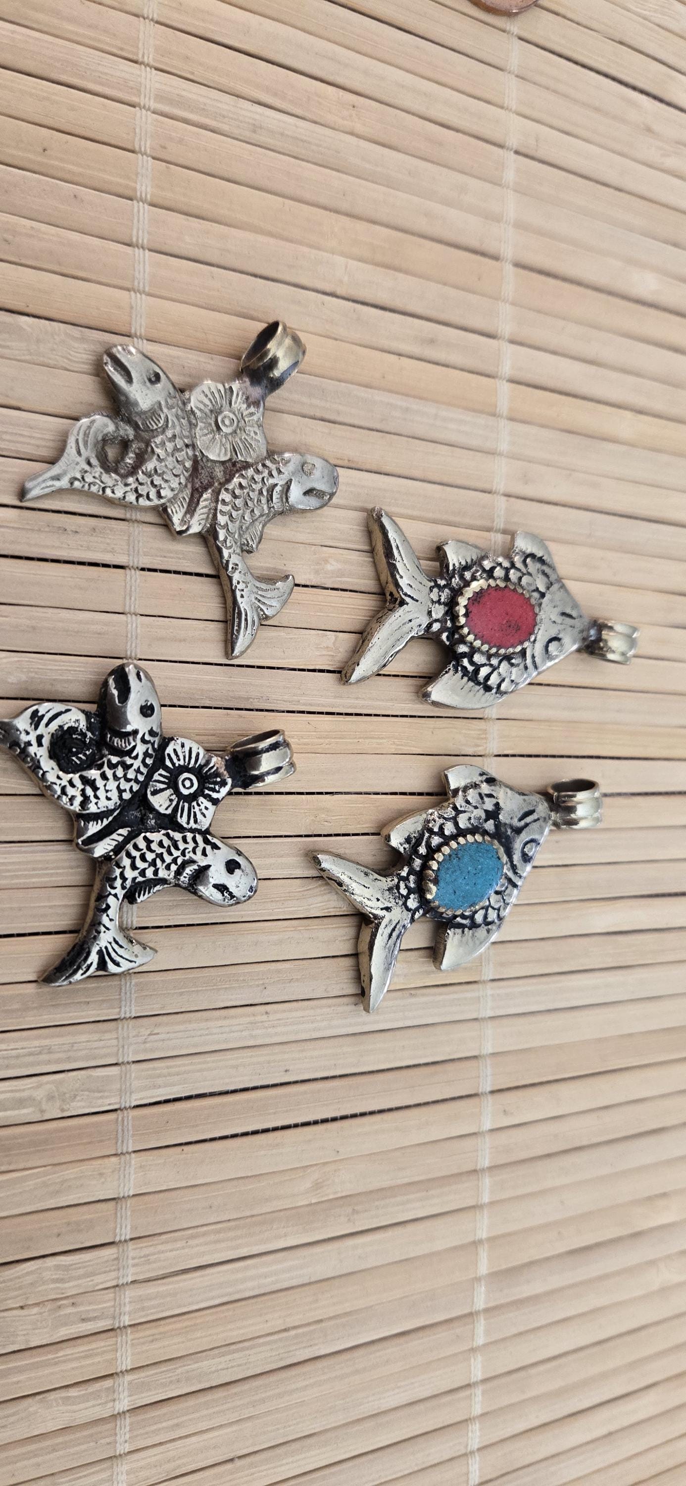 4 Pendants - Dual sided Tibetan antiqued silver finish fish pendants from Nepal - PM275B