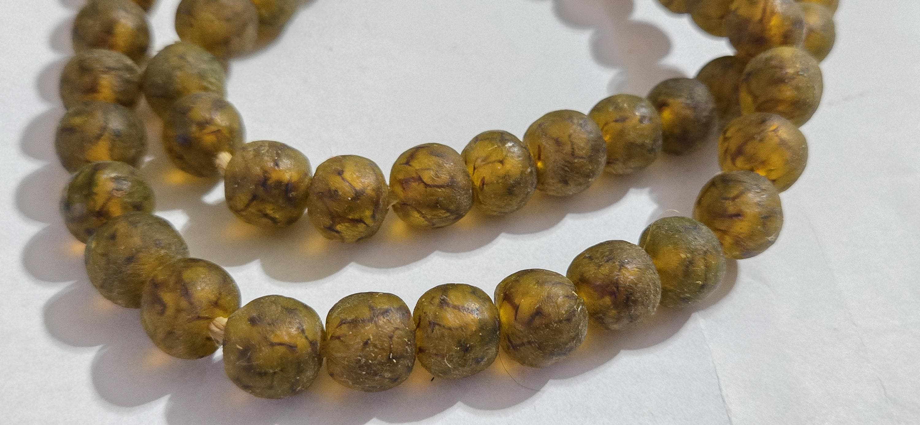 10 BEADS - Honey brown color Ghana African recycled glass disc beads - BD944R
