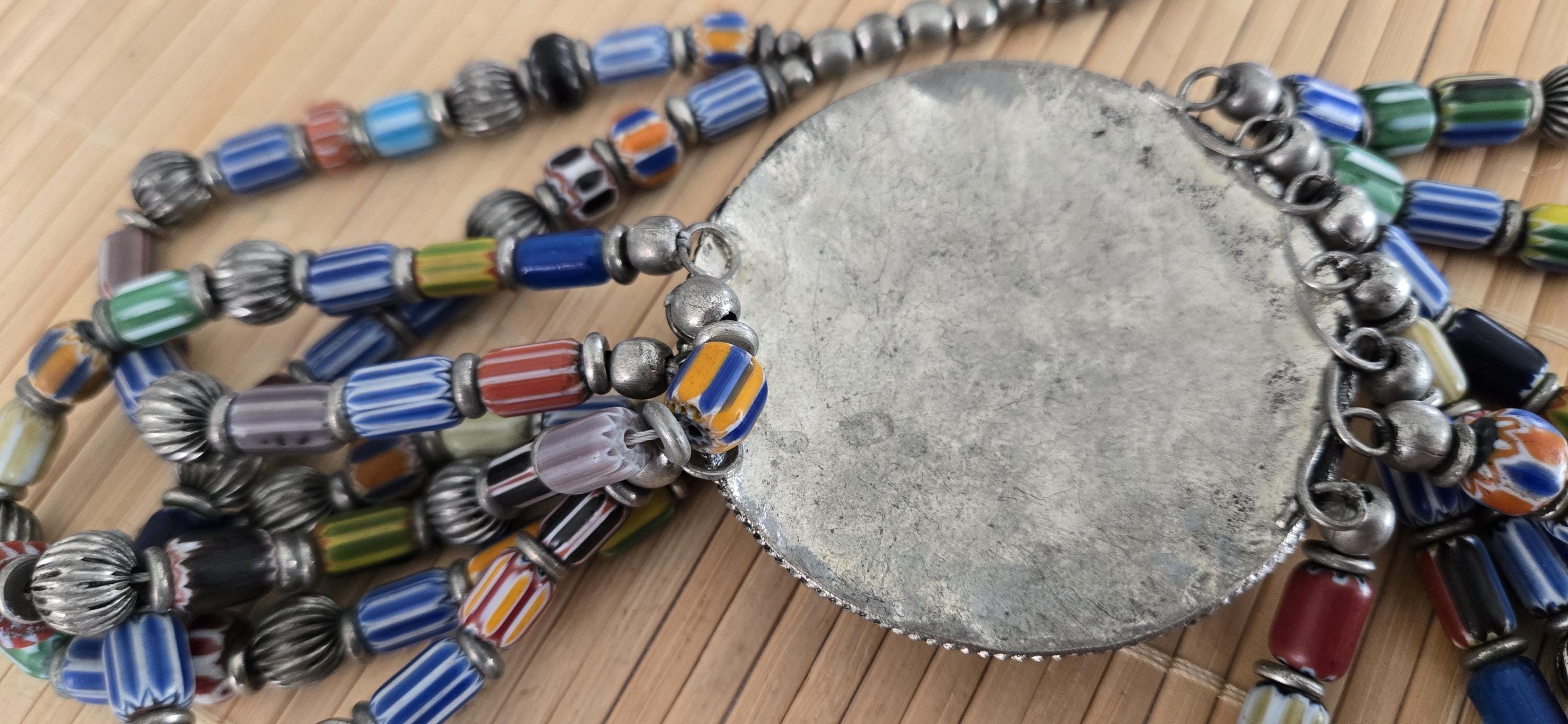 Gorgeous hand crafted vintage chevron old glass beads necklace pendant from Nepal STR006B