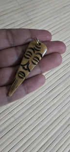 1 pendant - Tribal Face carved cattle bone Pendant – Triangular point face carving from Nepal – PB052C