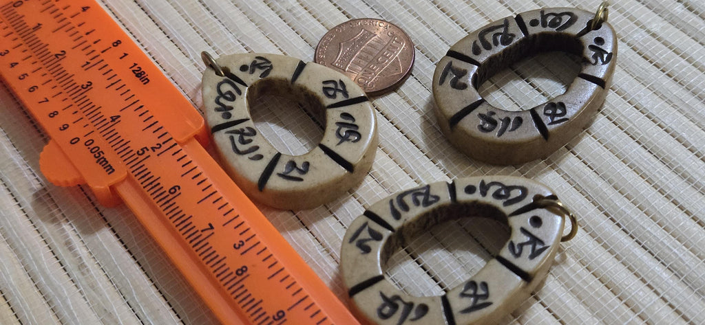 Tibetan prayer mantra Om Mani Padme Hum Pendant – teardrop oval donut shape, Recycled Cattle Bone om amulet charm – 1 pendant - PB051A