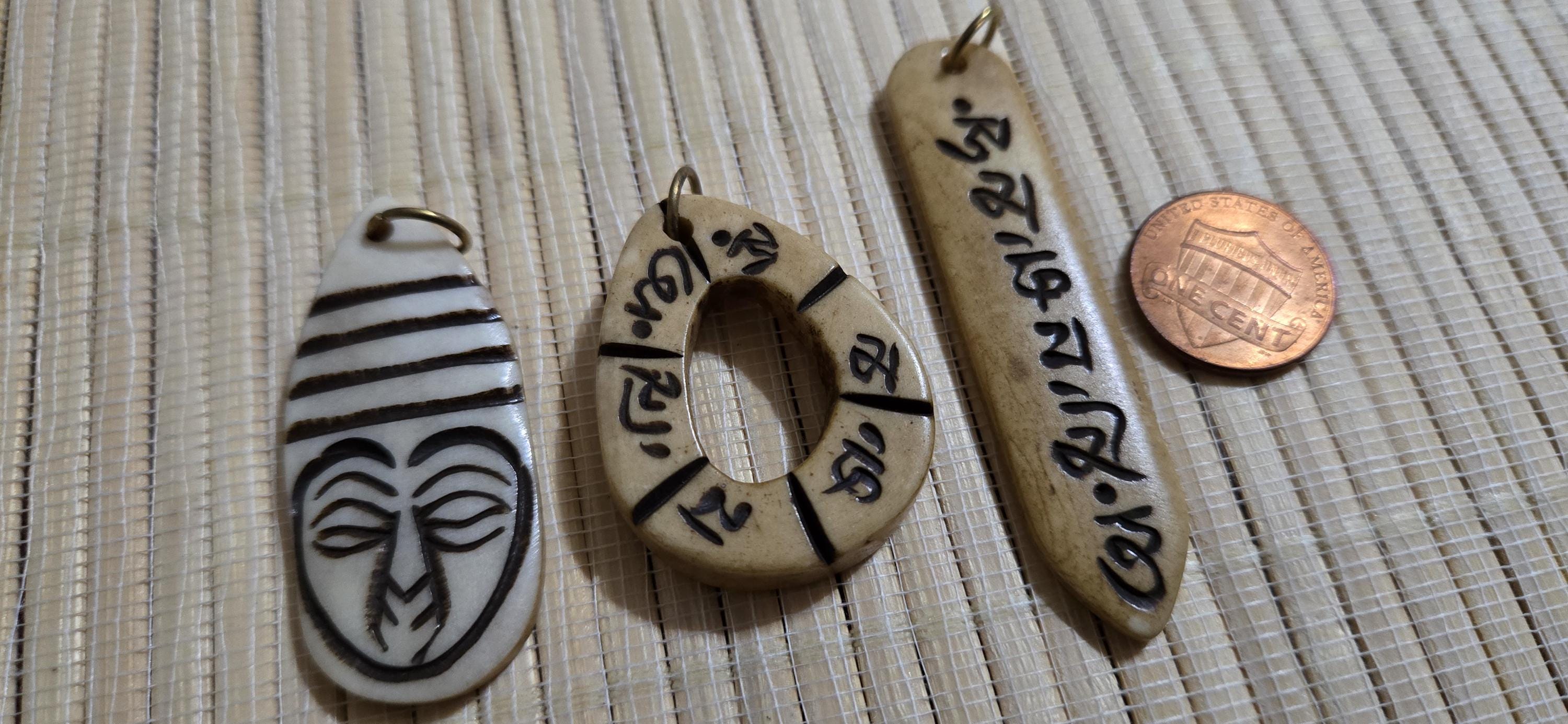 Set of 3 Tibetan buddhist carved cattle bone prayer mantra Om Mani Padme Hum buddha face Pendants spiritual amulet charms PB051D