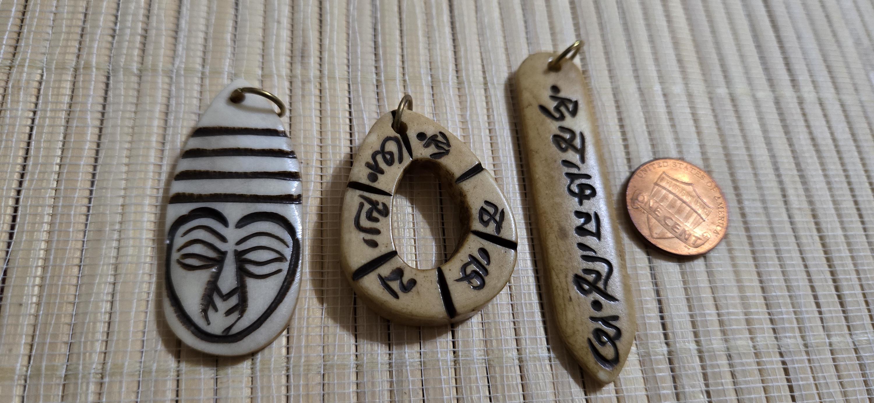 Set of 3 Tibetan buddhist carved cattle bone prayer mantra Om Mani Padme Hum buddha face Pendants spiritual amulet charms PB051D
