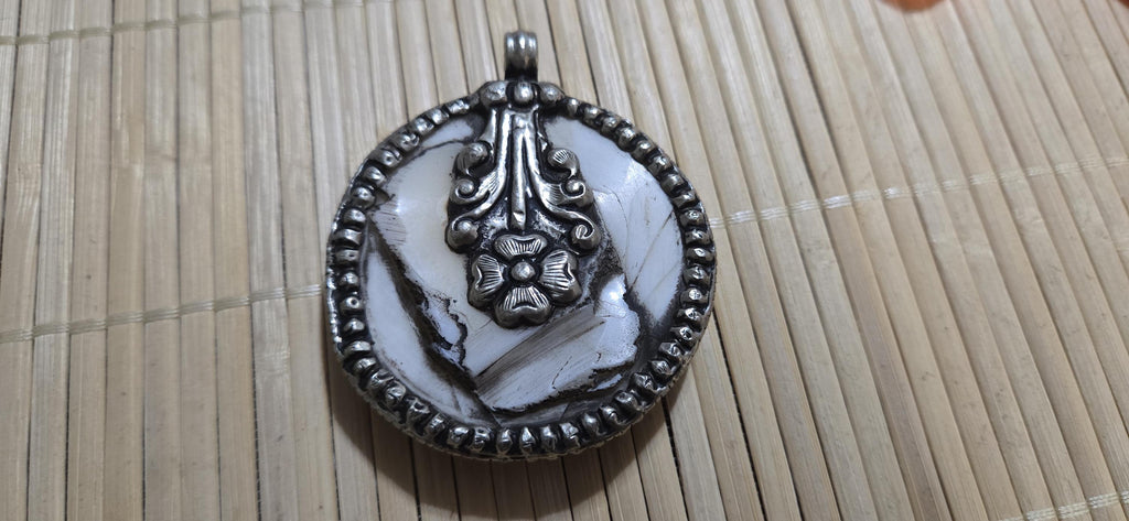Large Tibetan Naga conch shell Snake Pendant - antiqued silver repousse | King Cobra Serpent Jewelry | Year of the Snake | PM004K