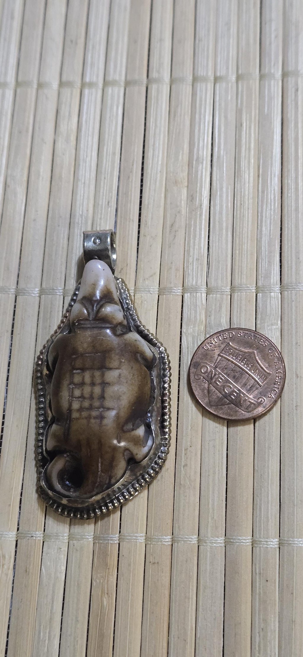 Tibetan Nepal Crocodile alligator Pendant carved recycled cattle Bone | Floral design Backside | Spiritual Nature Symbol PM004J