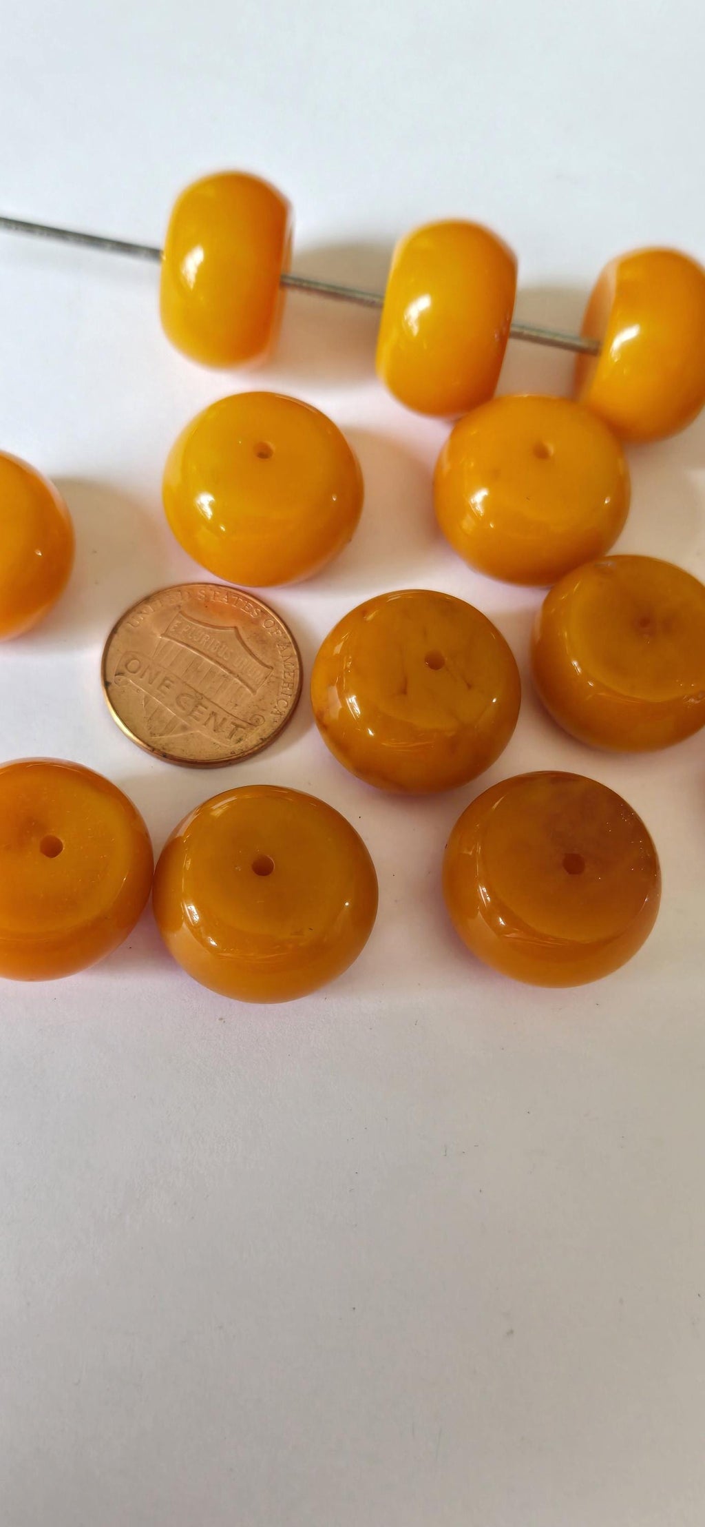 10 beads - 19-20 mm wide Tibetan Nepal beads disc shape light weight Tibetan resin beads - BD536G