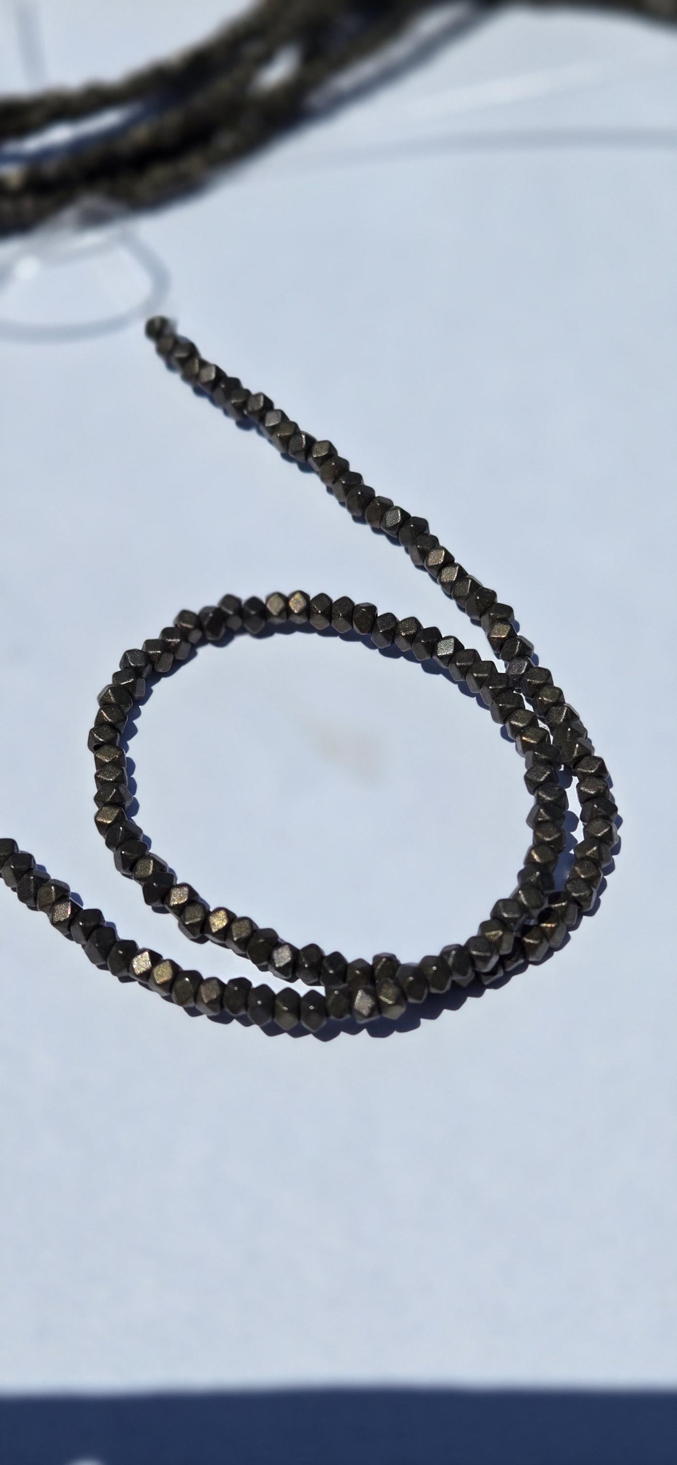 SALE - 1 Full Strand - Small size 3 mm brass tone plated cube metal beads - BD418