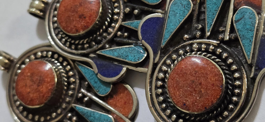 1 pendant - Beautiful Tibetan hamsa pendant with coral resin center and turquoise coral inlay hand pendant handcrafted Nepal - PM337A