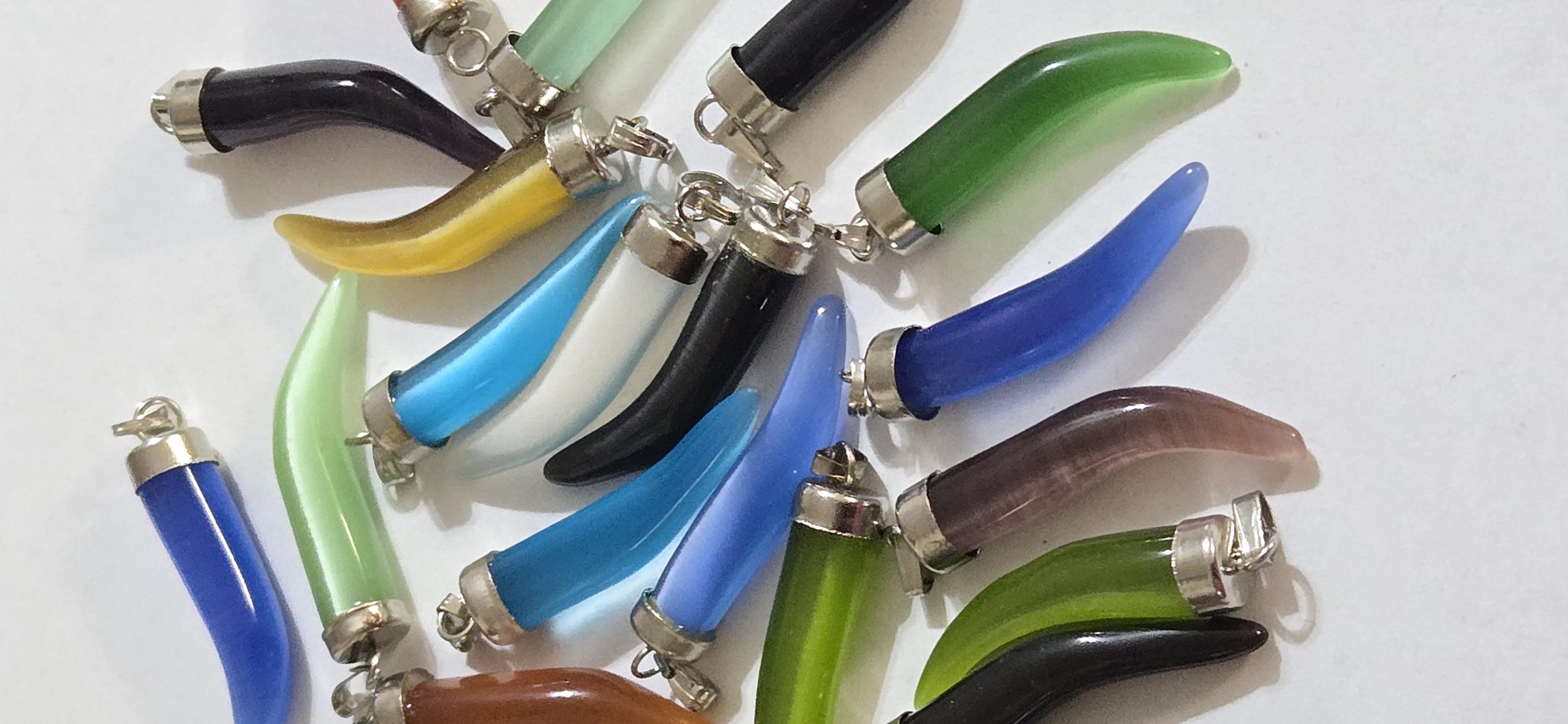 5 Pendants - Mix 5 colors cats eye glass horn pendants - PM332A